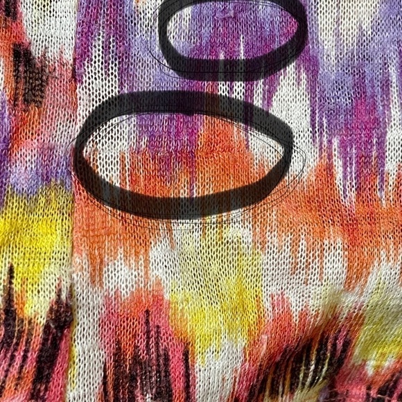 WOVEN dolman banded elbow sleeve top with multi flame print. - Picture 5 of 6